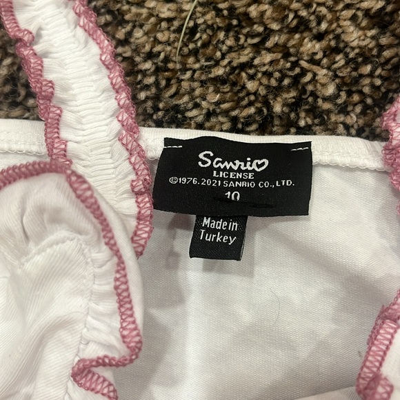 Dolls kill Hello kitty half top pink and white - Picture 2 of 2